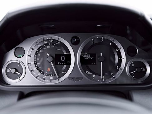 Used 2014 Aston Martin DB9 Coupe RWD image 70