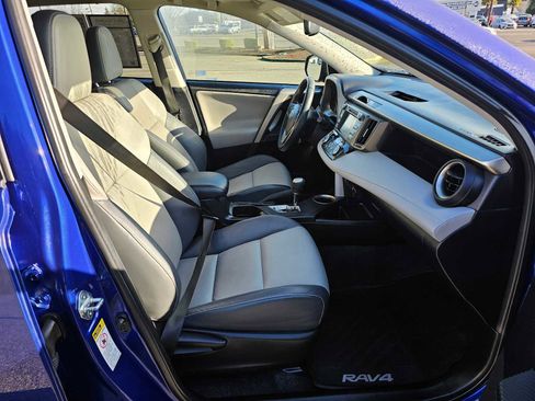 Used 2015 Toyota RAV4 Limited image 11