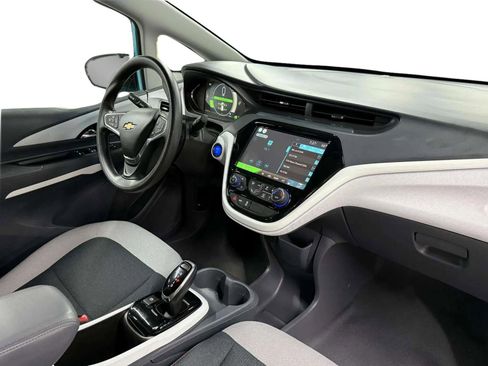 Used 2020 Chevrolet Bolt LT image 17