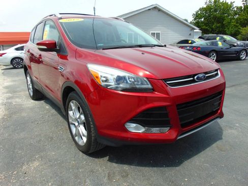 Used 2015 Ford Escape Titanium w/ Equipment Group 301A AWD/4WD image 2