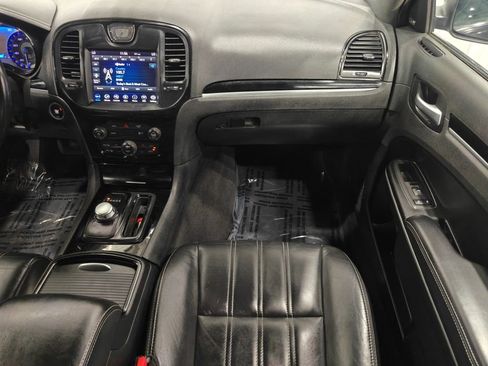 Used 2020 Chrysler 300 S AWD/4WD image 26