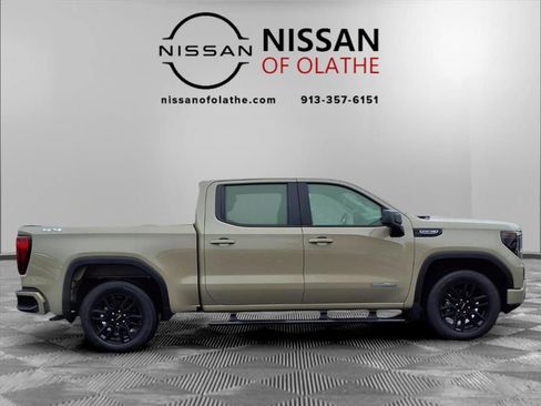 Used 2023 GMC Sierra 1500 Elevation image 28