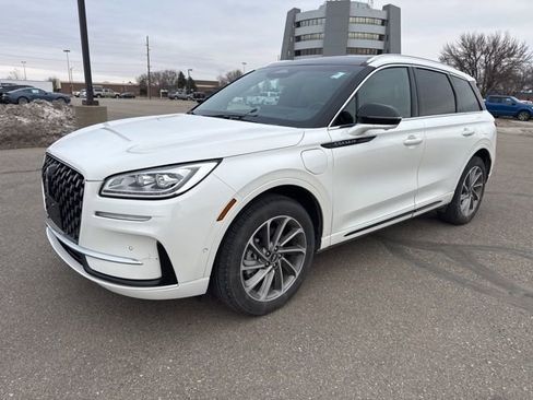 Used 2023 Lincoln Corsair Grand Touring w/ Equipment Group 302A image 6