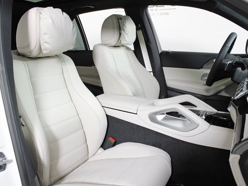 New 2026 Mercedes-Benz GLE 580 GLE 580 image 33