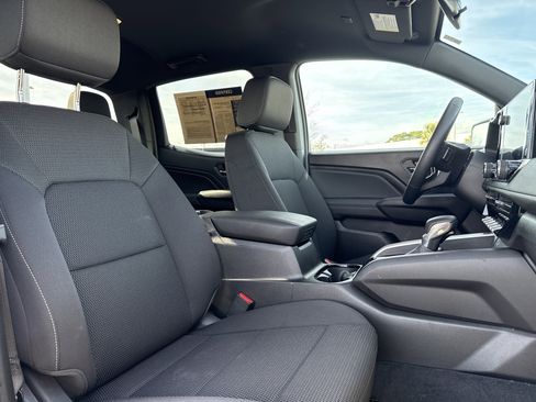 Certified 2024 Chevrolet Colorado LT image 32