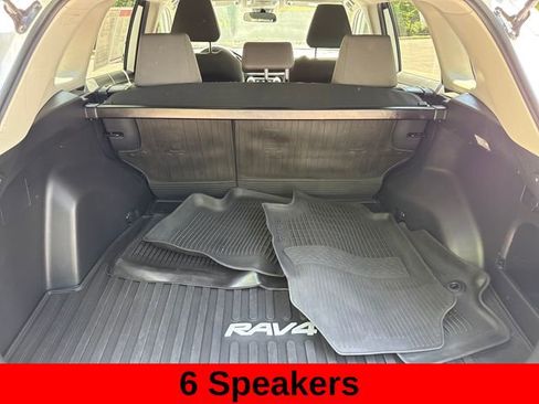 Used 2021 Toyota RAV4 XLE AWD/4WD image 22