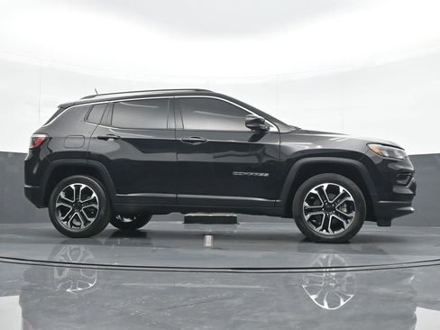 Used 2022 Jeep Compass Limited image 22