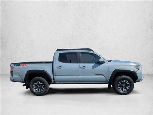 Used 2021 Toyota Tacoma TRD Off-Road w/ Technology Package image 4
