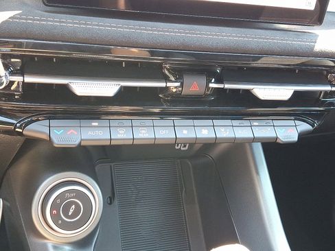 New 2025 Alfa Romeo Tonale image 12