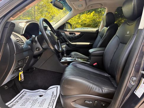 Used 2011 INFINITI FX35 AWD w/ Premium Pkg image 20