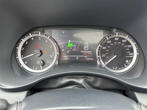 Used 2023 Toyota Highlander XSE image 23