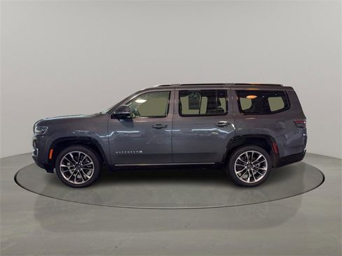 Used 2022 Jeep Wagoneer Series III w/ Premium Group I image 4