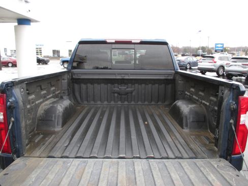 Used 2021 Chevrolet Silverado 1500 LT Trail Boss w/ Convenience Package II image 10