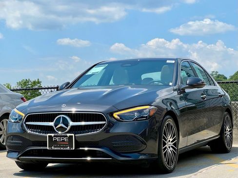 Certified 2023 Mercedes-Benz C 300 4MATIC Sedan image 4