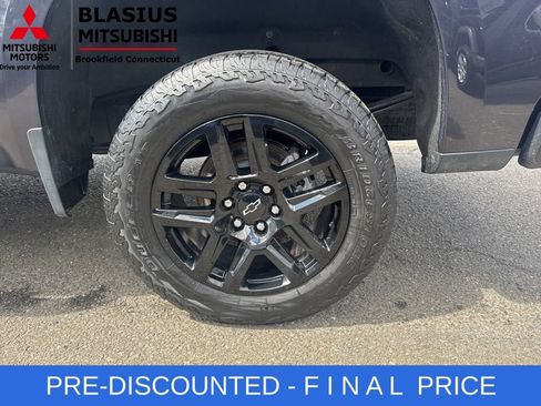 Used 2024 Chevrolet Silverado 1500 Custom Trail Boss w/ LPO, Dark Essentials Package AWD/4WD image 11