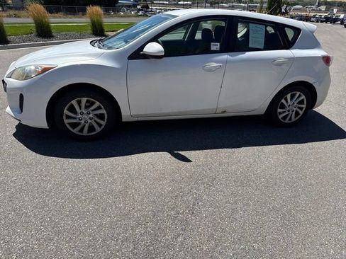 Used 2012 MAZDA MAZDA3 i Touring FWD image 2