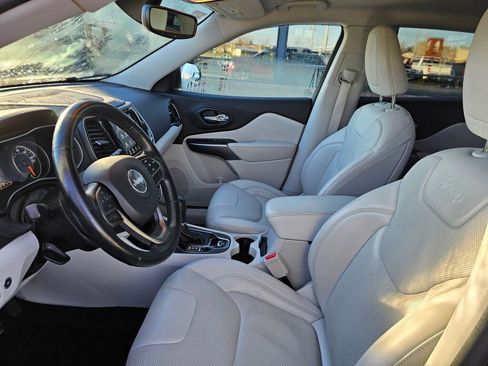 Used 2020 Jeep Cherokee Limited w/ Trailer Tow Group image 17