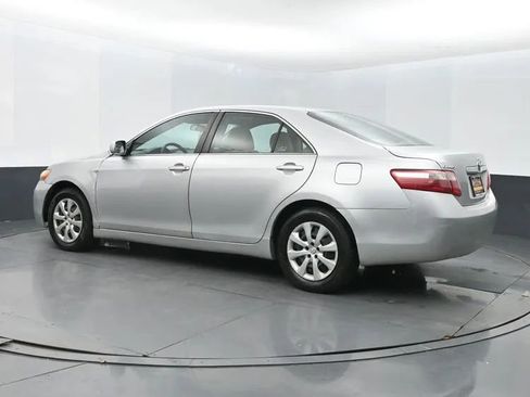 Used 2009 Toyota Camry LE image 8