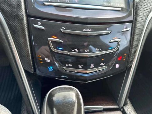 Used 2019 Cadillac XTS Luxury image 29