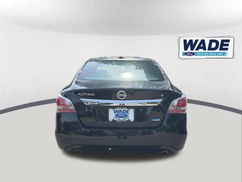 Used 2014 Nissan Altima 2.5 S w/ Display Audio Package FWD image 6