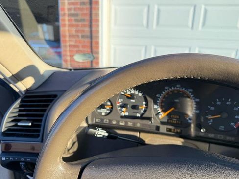 Used 1995 Mercedes-Benz S 320 image 44