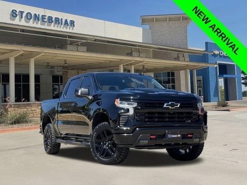 Used 2023 Chevrolet Silverado 1500 LT Trail Boss w/ Convenience Package II AWD/4WD image 1