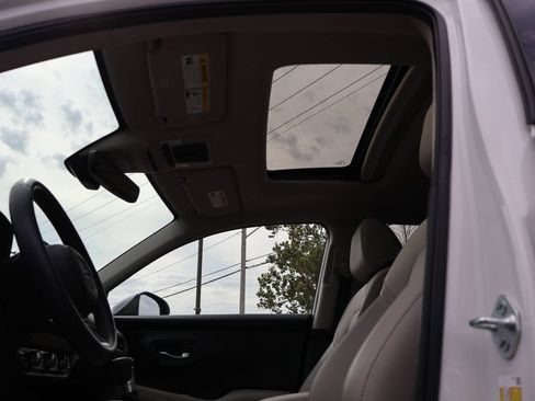 Certified 2026 Honda HR-V EX-L image 32