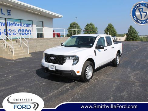 New 2025 Ford Maverick XL image 1