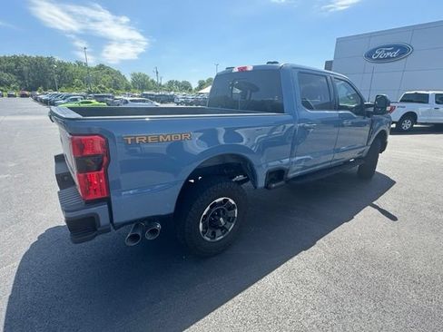 Used 2023 Ford F250 Lariat w/ Lariat Ultimate Package AWD/4WD image 5