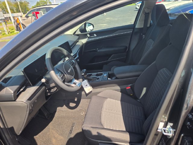 New 2026 Kia K5 LXS FWD image 6