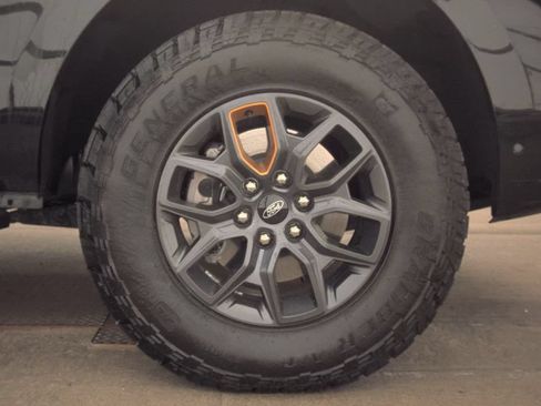 Used 2025 Ford Expedition Tremor AWD/4WD image 15