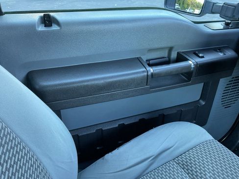 Used 2011 Ford F250 XL w/ PWR Equipment Group image 17