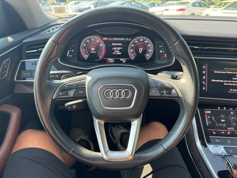 Used 2019 Audi Q8 Premium w/ Convenience Package AWD/4WD image 12