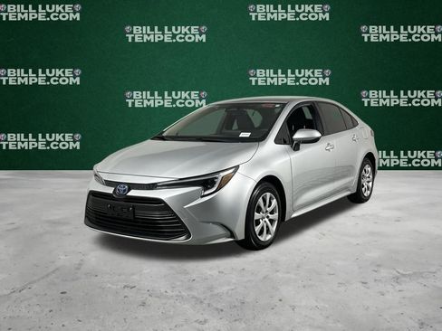 Used 2024 Toyota Corolla LE image 8