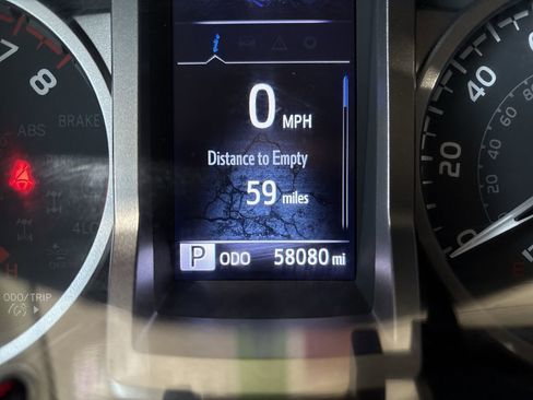 Certified 2021 Toyota Tacoma SR5 image 15