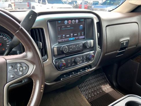 Used 2017 Chevrolet Silverado 1500 LT w/ All Star Edition AWD/4WD image 7