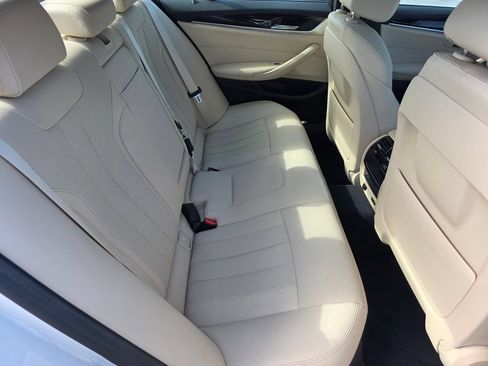 Used 2021 BMW 540i w/ Convenience Package RWD image 26