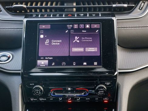 New 2025 Jeep Grand Cherokee Laredo X image 15