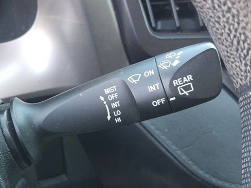 Used 2018 Toyota RAV4 LE w/ Carpet Mat Package image 17