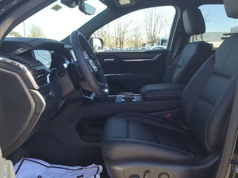 Used 2026 GMC Acadia Elevation w/ Black Edition image 19