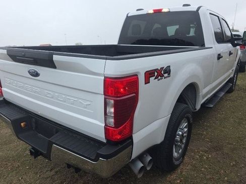 Used 2020 Ford F250 XLT w/ FX4 Off-Road Package image 4