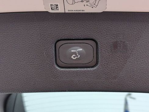 Used 2017 Ford Edge Titanium w/ Equipment Group 301A image 32