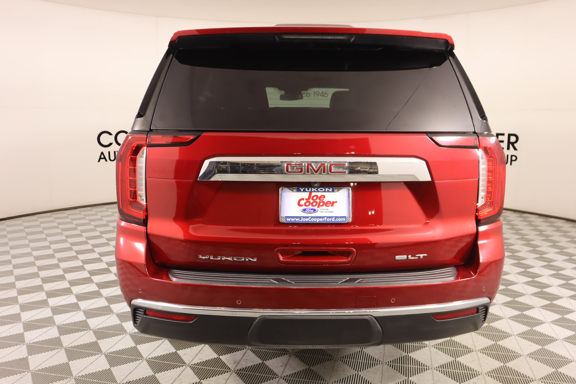Used 2023 GMC Yukon SLT w/ SLT Premium Package AWD/4WD image 25