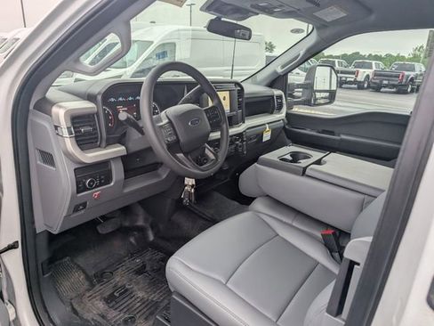 New 2026 Ford F550 4x4 Supercab Super Duty image 13