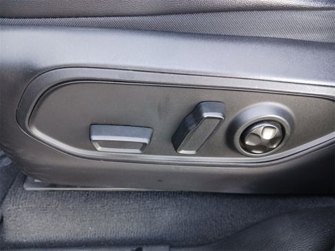 Used 2024 Jeep Grand Cherokee L Limited w/ Luxury Tech Group II image 33