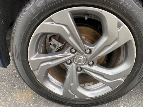 Used 2020 Honda Accord EX image 30