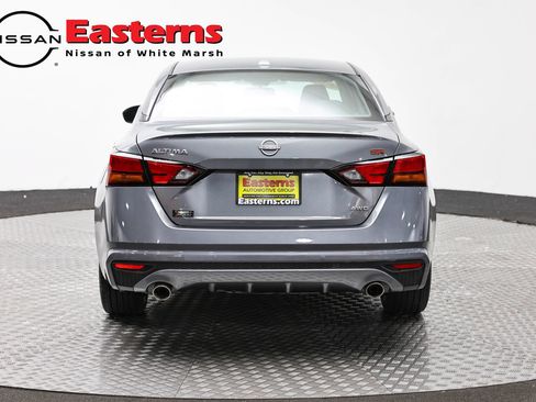 Used 2023 Nissan Altima 2.5 SR AWD/4WD image 6
