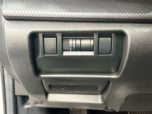 Used 2024 Subaru Crosstrek 2.5i Limited w/ Crosstrek Mirror Package image 10