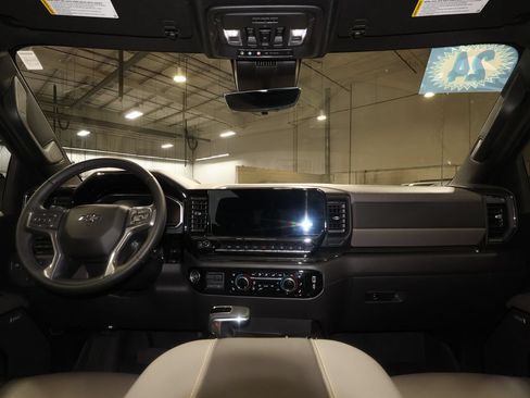 Used 2024 Chevrolet Silverado 1500 ZR2 w/ Technology Package AWD/4WD image 30