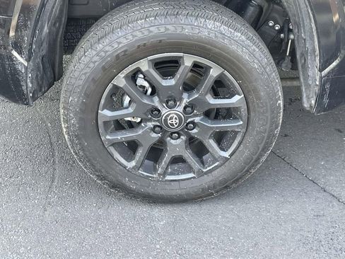 Used 2025 Toyota Tundra Platinum image 13